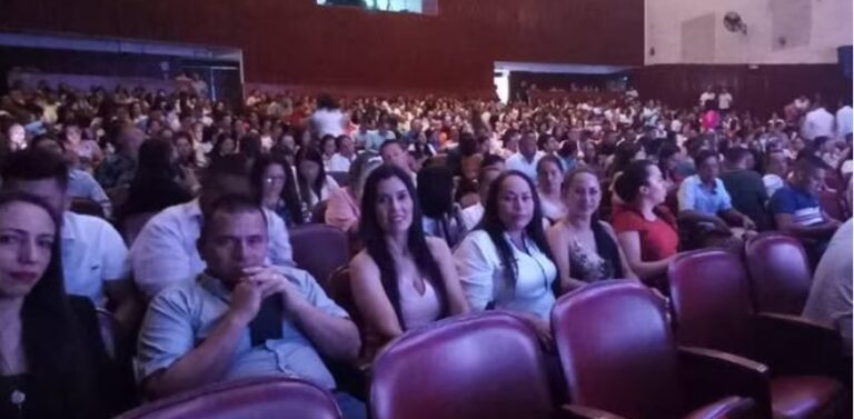 Nuevos docentes piden garantías para ejercer su trabajo