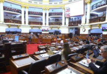 Maestros y personal de salud inician manifestaciones por mejores salarios