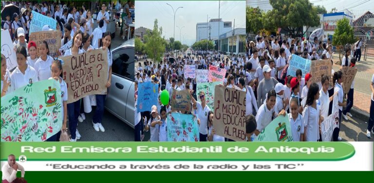 Estudiantes protestaron para pedir se les nombren los profesores