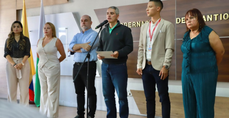 Antioquia le apuesta al bilingüismo: más de 1.300 docentes y normalistas se formarán en inglés