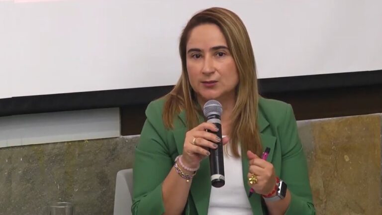 MinEducación demanda a exsecretaria de Educación de Medellín