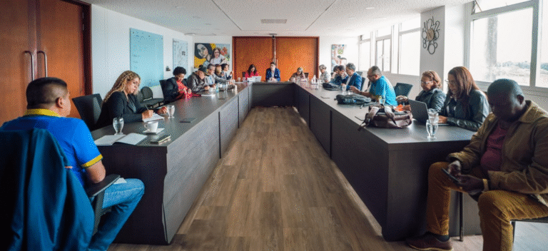 “Ninguna IPS puede negar la atención a los maestros”: MinEducación