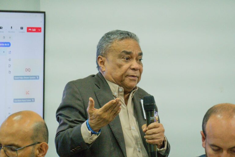 Cruce entre Secretaría de Educación, FOMAG y Fiduprevisora por salud de docentes