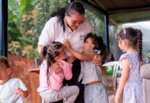 La escuela llega al potrero: Maestras y maestros itinerantes transforman la educación rural
