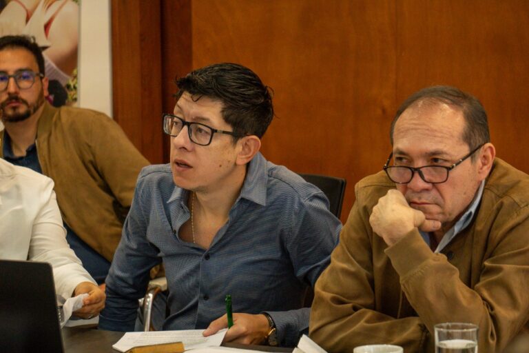Consejo Directivo del FOMAG aprueba $1.4 billones para garantizar salud y prestaciones del magisterio