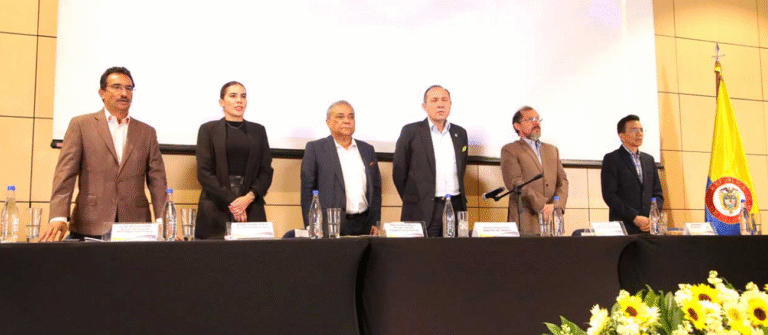 Más de 330 mil docentes se beneficiarán con nuevo sistema de gestión en seguridad y salud en el trabajo